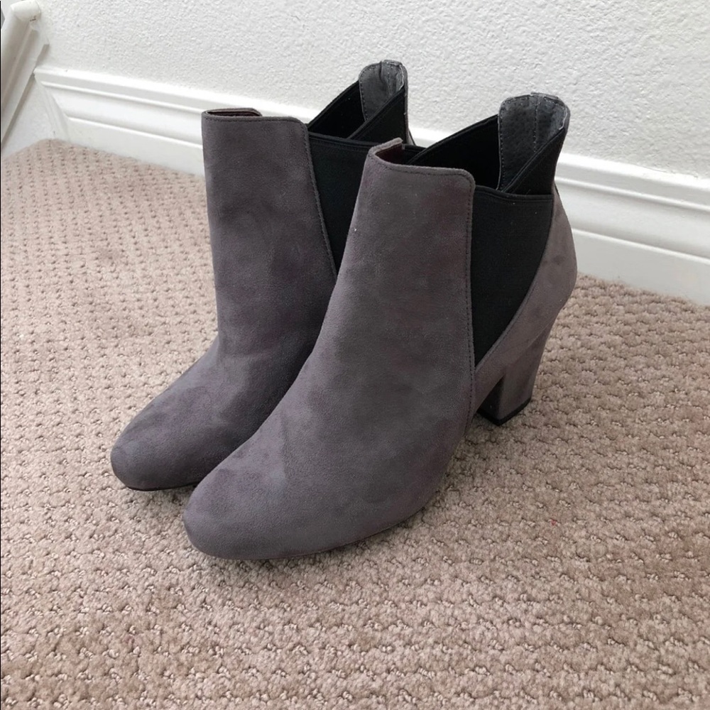 BCBG Boots Sz6